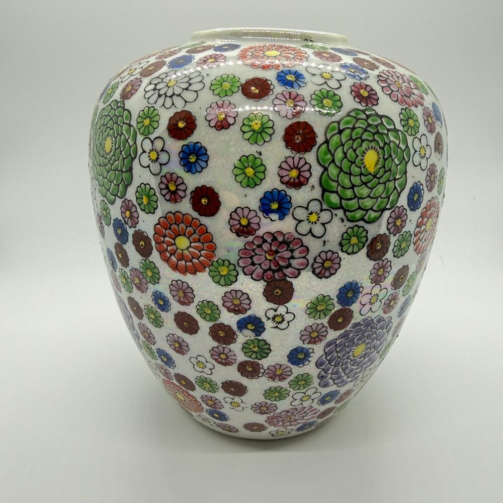 Hundreds of Flowers, Unstamped - 6 1/4" Polychrome Vase Porcelain - Picture 5 of 11